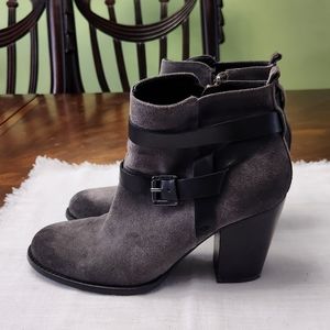 Ivanka Trump ITFILOER Dark Grey Side Zip Block Heel Ankle Boot Women’s  - 9